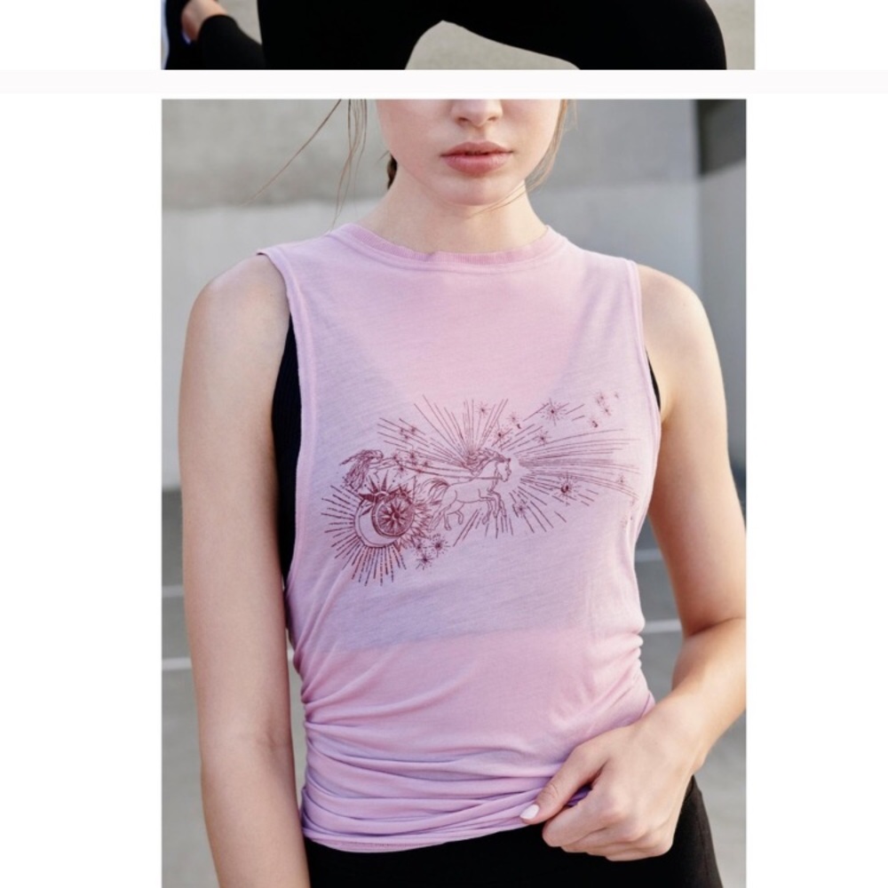 ✨Goddess Muscle Tank Mystery Box VEUC - Picture 3 of 6